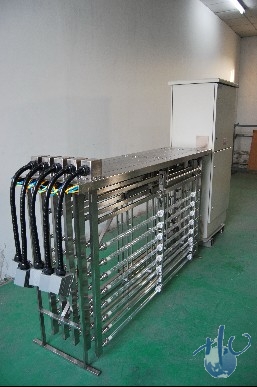 UV2.jpg